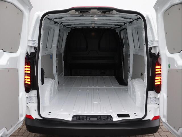 Volkswagen TRANSPORTER 2.0 TDI L2H1 150pk Automaat | BPM-vrij | Achterdeuren | Camera | Cruise control |