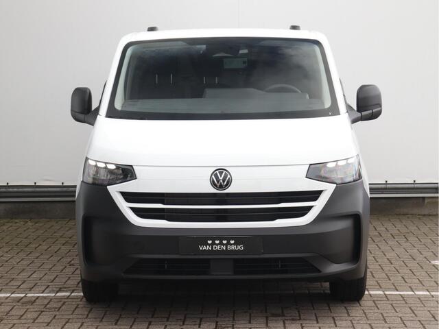 Volkswagen TRANSPORTER 2.0 TDI L1H1 28 150pk Automaat | Trekhaak | Camera | App-Connect | Laadvloer | Cruise Control | Parkeersensoren | Bijrijdersbank |