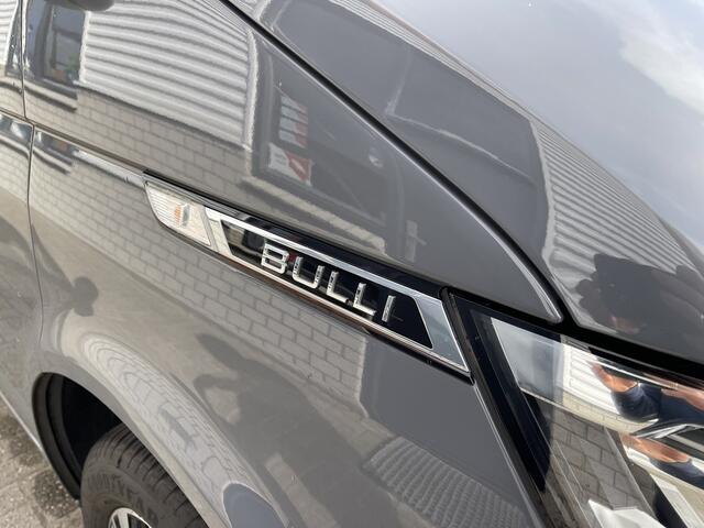 Volkswagen TRANSPORTER 2.0 TDI 150pk DSG automaat L2H1 30 DC Bulli 5 persoons / vaste prijs rijklaar ¤ 35.950 ex btw / lease vanaf ¤ 643 / airco / cruise / navi / camera / leer / dubbele schuifdeur / achterdeuren !