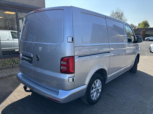 Volkswagen TRANSPORTER 2.0 TDI L1H1 Automaat Highline 2x Schuifdeur / Trekhaak / Camera