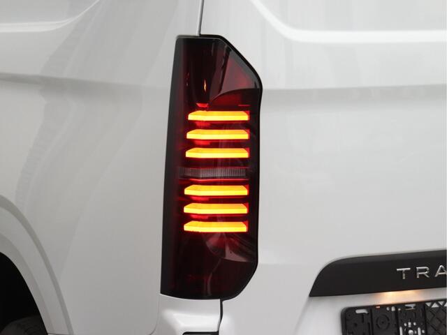 Volkswagen TRANSPORTER 2.0 TDI 110pk L2H1 | BPM-vrij | Achterdeuren | Parkeerhulp | Cruise control | Airco | Spiegels inklapbaar |