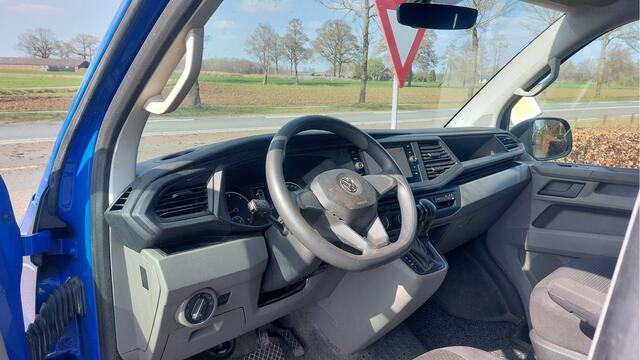 Volkswagen TRANSPORTER 2.0 TDI L2H1 30 Highline AIRCO/NAVI/DSG BJ 2020