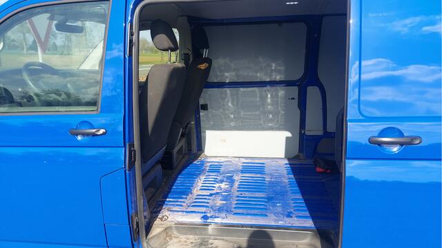 Volkswagen TRANSPORTER 2.0 TDI L2H1 30 Highline AIRCO/NAVI/DSG BJ 2020