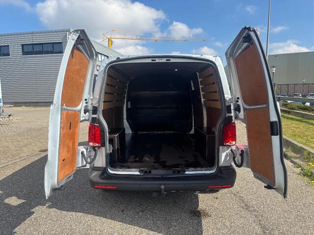 Volkswagen TRANSPORTER 2.0TDI L2H1 Airco Trekhaak EURO 6 82800KM