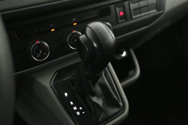 Volkswagen TRANSPORTER 2.0 TDI L1H1 150PK DSG Automaat Airco Camera Cruise Carplay Navigatie PDC Elektrpakket