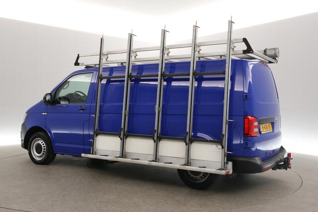 Volkswagen TRANSPORTER 2.0 TDI L2H1 140PK Glasauto Glasresteel Airco Cruise Carplay Navigatie Imperiaal Trekhaak