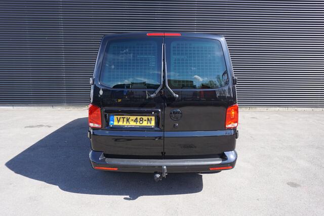 Volkswagen TRANSPORTER 30 | L2H1 DC | 204 PK Aut | Bulli | ACC | App-Connect | Camera | Stoelverwarming | Trekhaak
