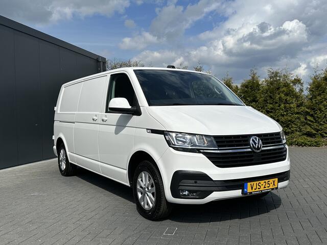 Volkswagen TRANSPORTER 2.0 TDI HIGHLINE+ / L2H1 / TREKHAAK / NAVI / CRUISE / AIRCO / PDC / APPLE CARPLAY / ANDROID
