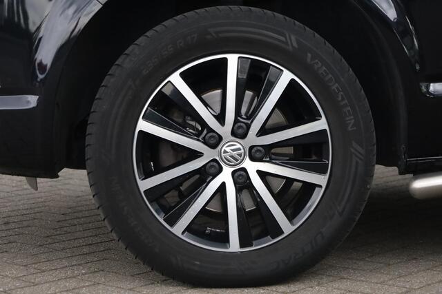Volkswagen TRANSPORTER 2.0 TDI L2H1 Highline 150PK / 110kW DSG, 1e eigenaar, LED verlichting, achteruitrijcamera (rear view), verwarmbare voorruit, navigatie, Apple Carplay / Android Auto, lederen bekleding, 2-zits, achterdeuren gesloten, extra inbraakwerende sloten, parkeersen
