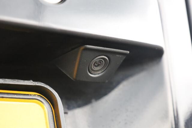 Volkswagen TRANSPORTER 2.0 TDI L2H1 Highline 150PK / 110kW DSG, 1e eigenaar, LED verlichting, achteruitrijcamera (rear view), verwarmbare voorruit, navigatie, Apple Carplay / Android Auto, lederen bekleding, 2-zits, achterdeuren gesloten, extra inbraakwerende sloten, parkeersen