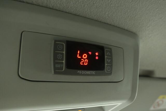 Volkswagen TRANSPORTER 2.0 TDI L1H1 140PK Koelwagen Airco Camera Carplay Koelauto 3 Persoons Elektrpakket Koeling