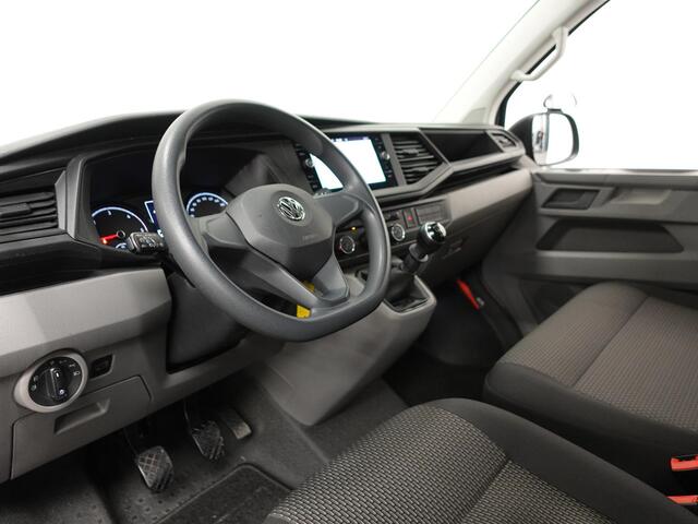 Volkswagen TRANSPORTER 2.0 TDI 110pk L1H1 Navigatie Apple Carplay/ Android auto Cruise control Trekhaak Imperiaal Airco Euro6