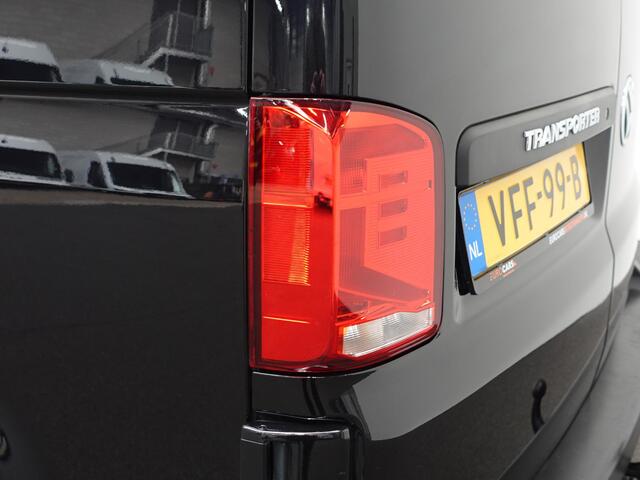 Volkswagen TRANSPORTER 2.0 TDI 110pk L1H1 Navigatie Apple Carplay/ Android auto Cruise control Trekhaak Imperiaal Airco Euro6