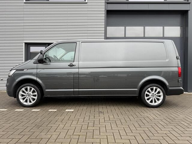 Volkswagen TRANSPORTER 2.0 TDI L2H1 28 110PK ?Rijklaarprijs ?Airco ?Cruise ?Parkeersensoren ?Schuifdeur rechts ?Lichtmetaal 18" ?Dealer onderhouden
