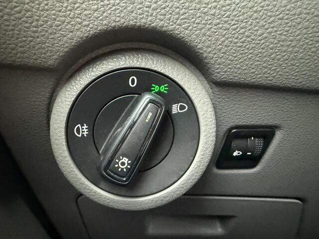 Volkswagen TRANSPORTER 2.0 TDI L2H1 28 110PK ?Rijklaarprijs ?Airco ?Cruise ?Parkeersensoren ?Schuifdeur rechts ?Lichtmetaal 18" ?Dealer onderhouden