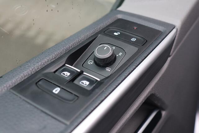 Volkswagen TRANSPORTER 2.0 TDI L2H1 28 Bulli 2x schuifdeur