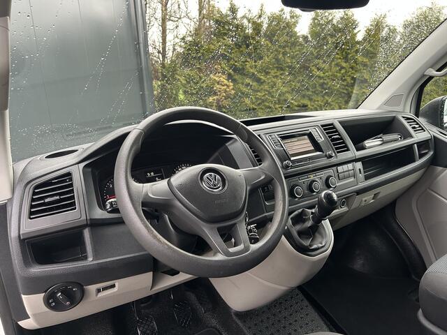 Volkswagen TRANSPORTER 2.0 TDI 150 PK / L1H1 / DUBBELE SCHUIFDEUR / IMPERIAAL / INRICHTING / TREKHAAK / AIRCO / CRUISE
