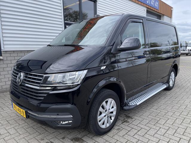 Volkswagen TRANSPORTER 2.0 TDI 150pk DSG automaat L1H1 28 / vaste prijs rijklaar ¤ 22.950 ex btw / lease vanaf ¤ 375 / euro 6 / bpm vrij / airco / cruise / navi / trekhaak / sidesteps / lichtmetalen velgen