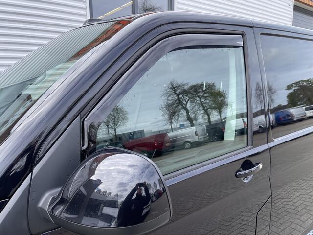 Volkswagen TRANSPORTER 2.0 TDI 150pk DSG automaat L1H1 28 / vaste prijs rijklaar ¤ 22.950 ex btw / lease vanaf ¤ 375 / euro 6 / bpm vrij / airco / cruise / navi / trekhaak / sidesteps / lichtmetalen velgen