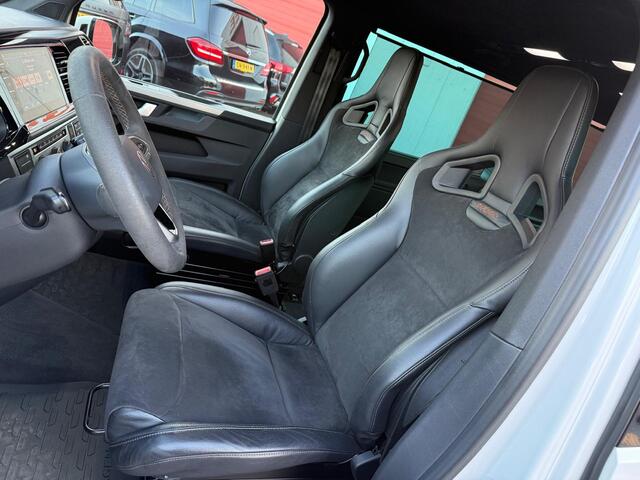 Volkswagen TRANSPORTER Multivan 2.0 TDI 4Motion 204pk L2H1 --Dikste bus van NL--
