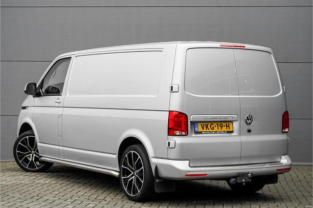 Volkswagen TRANSPORTER 2.0 TDI L2H1 28 Highline Leder Trekhaak CarPlay ACC Virtual Cockpit