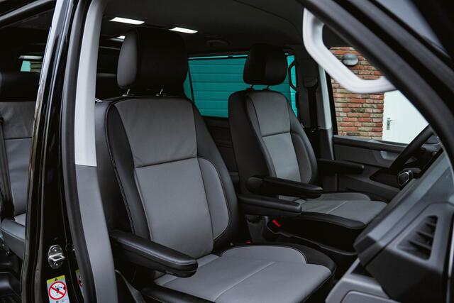 Volkswagen TRANSPORTER T6.1 2.0 TDI 204 PK DSG CARAVELLE L2H1 A-KLEP DUB/DUB ACC | LED | Leder | Virtual Cockpit | Privacy glass |