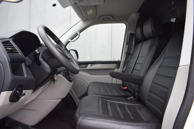 Volkswagen TRANSPORTER 2.0 TDi L2 Comfortline Carplay | Zwart Leder | Airco | Trekhaak | Imperiaal