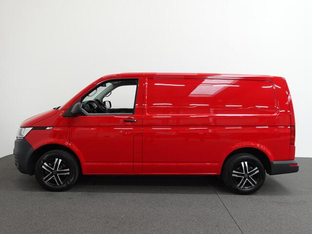 Volkswagen TRANSPORTER 2.0 TDI 150pk DSG Automaat Trekhaak Apple Carplay/ Android Auto Cruise control Airco Sidebars Parkeersensoren