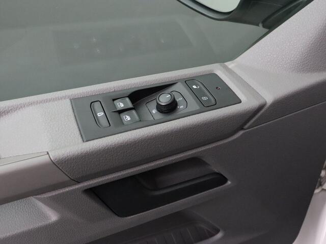 Volkswagen TRANSPORTER 2.0TDI 150PK Lang Achterdeuren | Navigatie | Airco | Cruise | Betimmering