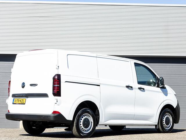 Volkswagen TRANSPORTER 2.0 TDI 110PK L1H1 Life | Climatronic | Cruise control | PDC | Navi via app-connect | 2 stoelen | Camera |
