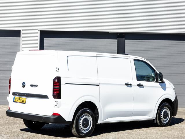Volkswagen TRANSPORTER 2.0 TDI 110PK L1H1 Life | Climatronic | Cruise control | PDC | Navi via app-connect | 2 stoelen | Camera |