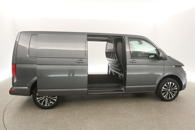 Volkswagen TRANSPORTER 2.0 TDI L2H1 DSG Automaat 150PK 2xSchuifdeur Airco Camera Carplay Cruise Trekhaak Navi PDC LED 18"LMV