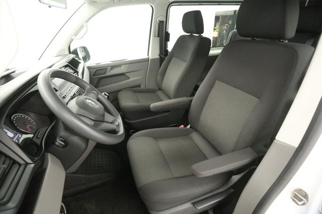 Volkswagen TRANSPORTER 2.0 TDI L2H1 140PK Dubbele Cabine 5 Persoons Airco PDC Imperiaal Elektrpakket Trekhaak