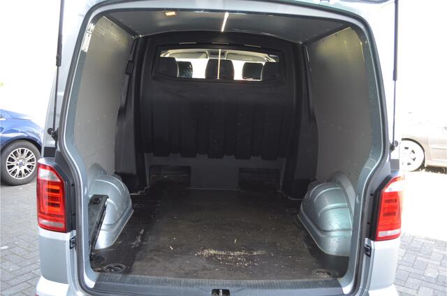 Volkswagen TRANSPORTER 2.0 TDI L2H1 DC 4Motion Highline LED koplampen | NL auto | Navi | a.Camera | Leer | Stoelverwarming | Trekhaak