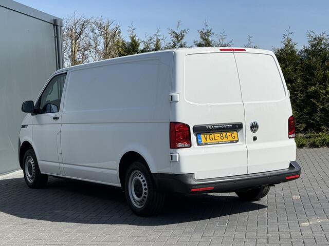 Volkswagen TRANSPORTER 2.0 TDI 6.1 / L2H1 / Highline / STOELVERW / 1e EIG. / BOTT INRICHTING / AIRCO / CRUISE / CAMERA / NAVI
