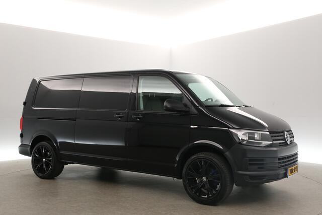 Volkswagen TRANSPORTER 2.0 TDI L2H1 Airco Cruise Carplay PDC 3 Persoons 20''LMV Trekhaak Elektrpakket