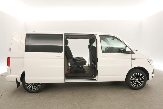 Volkswagen TRANSPORTER 2.0 TDI L2H1 150PK Dubbele Cabine 5 Pers DSG Automaat 2xSchuifdeur Airco Cruise Carplay Navi PDC 18''LMV Trekhaak