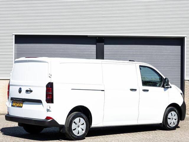 Volkswagen TRANSPORTER 2.0 TDI L2H1 30 150pk Automaat | BPM-vrij | Achterdeuren | Camera | Cruise control |