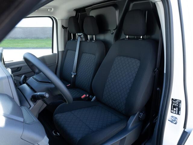 Volkswagen TRANSPORTER 2.0 TDI L2H1 30 150pk Automaat | BPM-vrij | Achterdeuren | Camera | Cruise control |