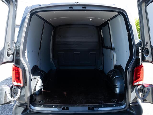 Volkswagen TRANSPORTER 2.0 TDI 90pk L1H1 Economy Business | Leder | PDC achter | APP Connect | Airco | Trekhaak |