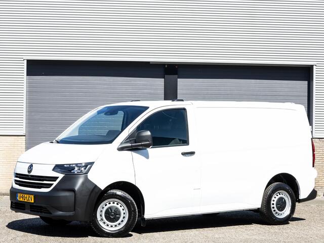Volkswagen TRANSPORTER 2.0 TDI L1H1 28 | BPM-vrij | Achterdeuren | Cruise control | Parkeersensoren | App-connect | Airco |