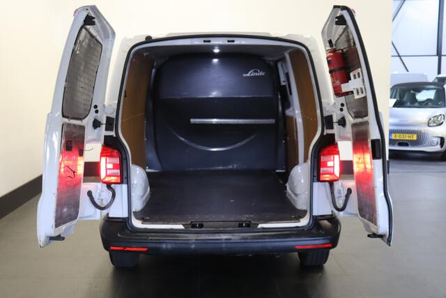 Volkswagen TRANSPORTER 2.0 TDI L2H1 150PK EURO 6 - Airco - Cruise - Start/Stop - ¤13.950,- Excl.