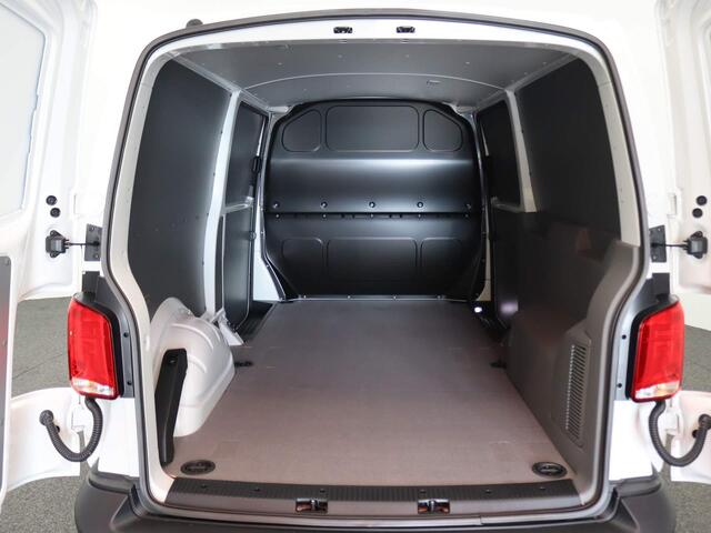 Volkswagen TRANSPORTER 2.0 TDI L2H1 30 150PK DSG 2x schuifdeur, Trekhaak, achteruitrijcamera, LED, cruise control, bijrijdersbank, standkachel