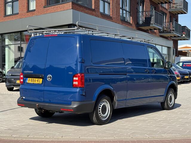 Volkswagen TRANSPORTER 2.0 TDI L2H1 Trendline RVS imperiaal / trekhaak/ slechts 49.127km !