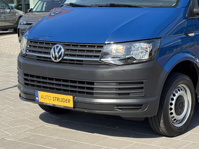 Volkswagen TRANSPORTER 2.0 TDI L2H1 Trendline RVS imperiaal / trekhaak/ slechts 49.127km !