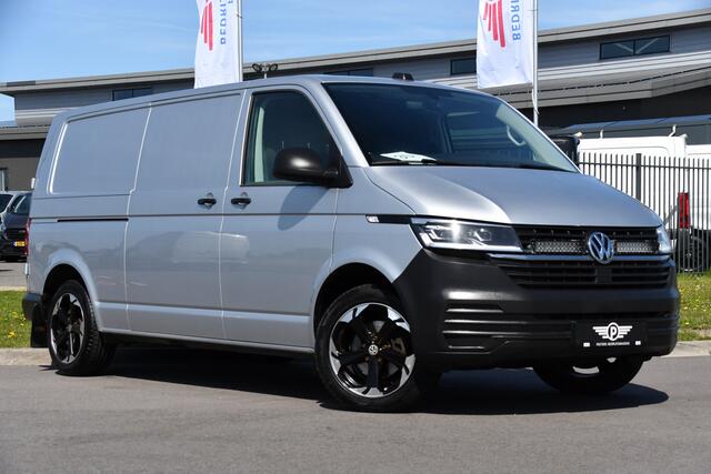 Volkswagen TRANSPORTER 2.0 TDI L2H1 30 Highline Adaptieve Cruise, Camera, Automaat, Carplay, 150PK, LED, Standkachel, Stoelverwarming, Trekhaak, Uniek!