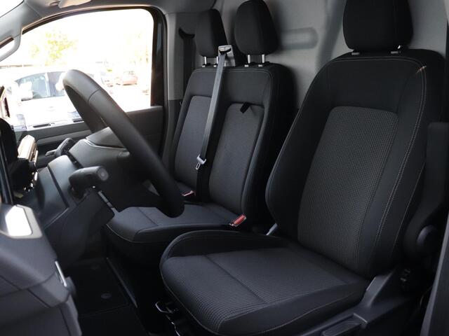Volkswagen TRANSPORTER 2.0 TDI L2H1 30 Style | Camera | Keyless | Cruise Control | Navigatie | Carplay & Android Auto | 3-Zit |