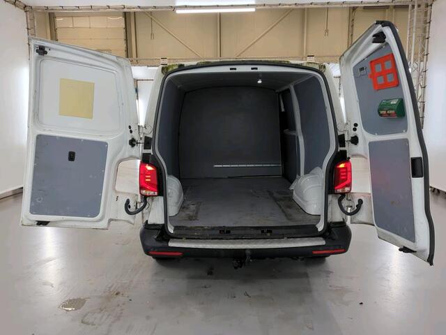 Volkswagen TRANSPORTER 6.1 - 2.0 TDI L2H1 Comfortline 150 pk / Trekhaak /PDC