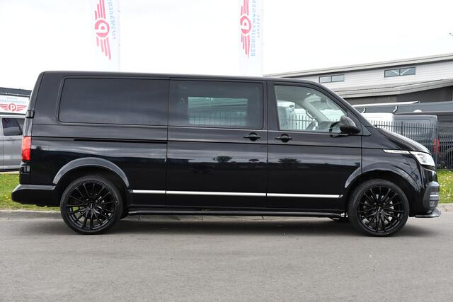 Volkswagen TRANSPORTER 2.0 TDI L2H1 30 DC Bulli Full Options! Virtual, Adaptieve Cruise, Camera, Carplay, Leder, 199PK, Clima, Stoelverwarming, Elektrische deuren, Uniek!