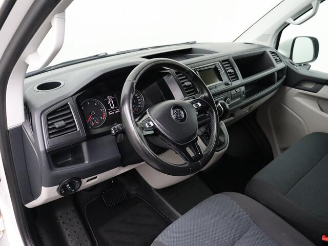Volkswagen TRANSPORTER 2.0TDI DSG Automaat Lang Exclusive | 2xSchuifdeur | Airco | Cruise | 3-Persoons | trekhaak